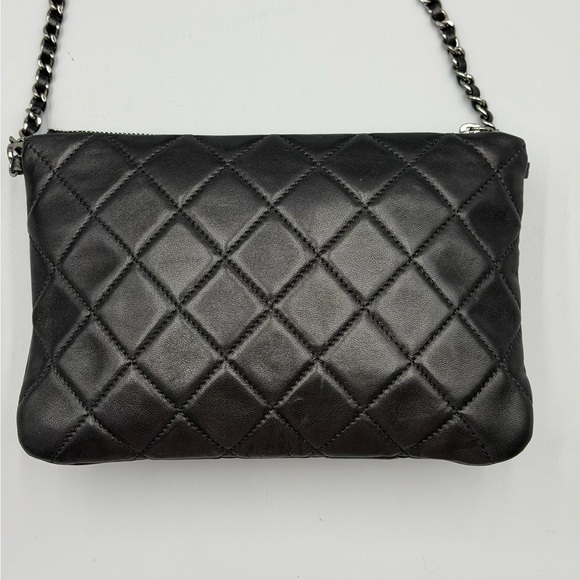 Chanel Mixed Metallic and lambskin double Pochette - Picture 7 of 13